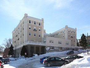 Pontiac Terrace Apartments in Oswego, NY - Building Photo - Building Photo