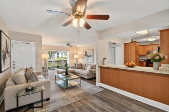 1013 Green Pine Blvd, Unit G1 in West Palm Beach, FL - Building Photo - Building Photo