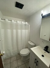 3996 S Schenley Ave, Unit 4 in Youngstown, OH - Building Photo - Building Photo