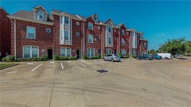 305 Holleman Dr E, Unit 1306 in College Station, TX - Building Photo - Building Photo