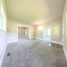 507 W Lincoln Way in Jefferson, IA - Building Photo - Building Photo