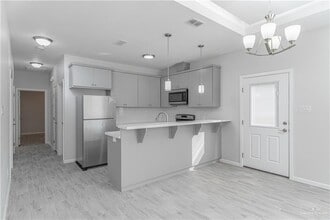 16 N "E" St in McAllen, TX - Building Photo - Building Photo