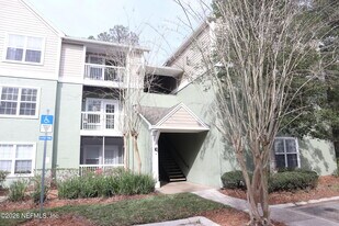 7701 Timberlin Park Blvd in Jacksonville, FL - Building Photo