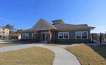 Peach Orchard in Augusta, GA - Foto de edificio - Building Photo