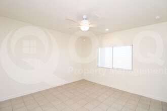 744 E Diamond Dr in Casa Grande, AZ - Building Photo - Building Photo