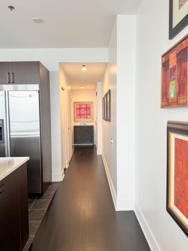 653 N Kingsbury St in Chicago, IL - Building Photo - Building Photo