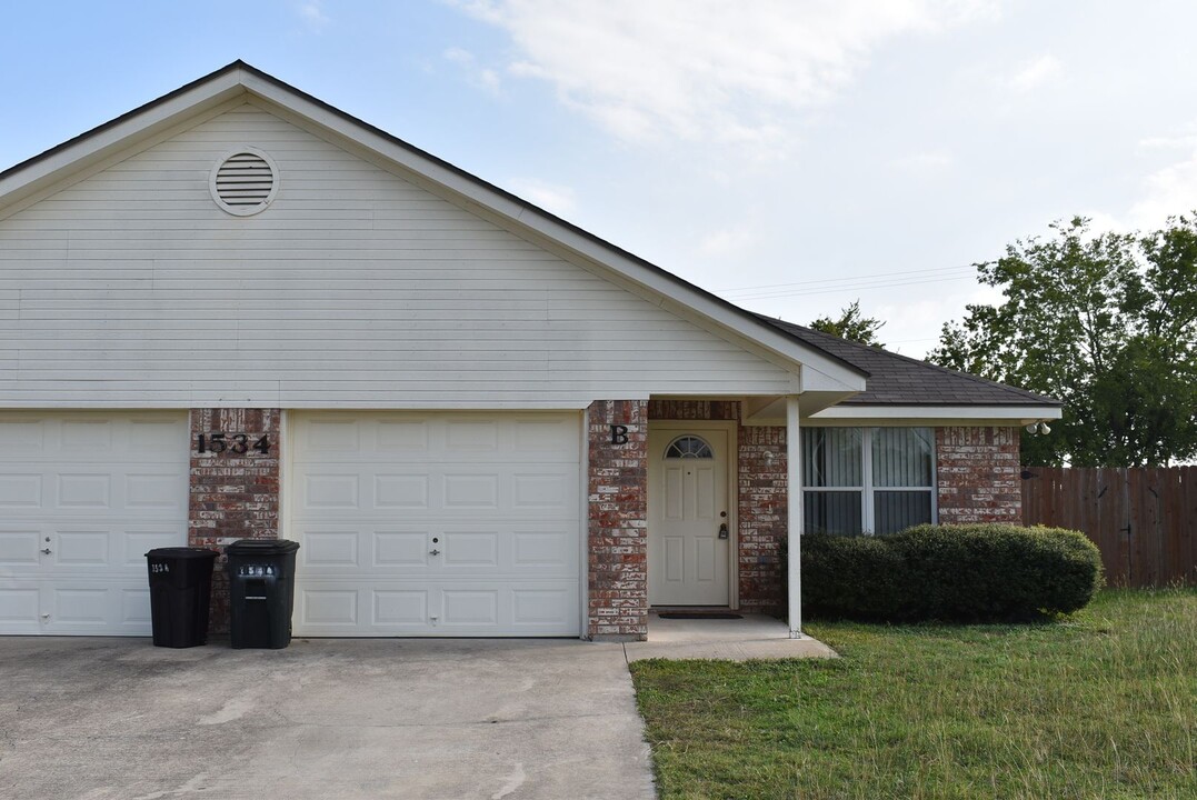1534 Shoshoni Trail in Harker Heights, TX - Foto de edificio