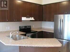 167 Shirrick Dr in Richmond Hill, ON - Building Photo - Building Photo