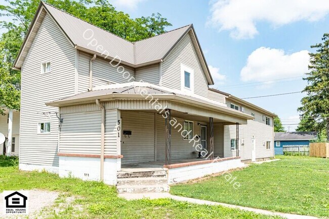 501 N Broadway St in Butler, IN - Foto de edificio - Building Photo