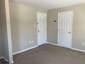 103 S Little Rock Ave in Ventnor City, NJ - Building Photo - Building Photo