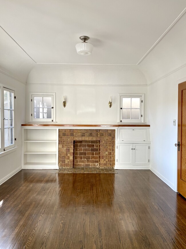 3365 Tyburn St in Los Angeles, CA - Building Photo - Building Photo