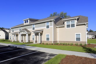 The Retreat & Preserve at Henderson Lakes in Savannah, GA - Building Photo - Building Photo