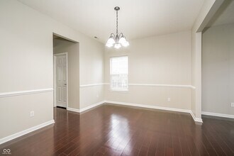 256 Legacy Blvd in Greenwood, IN - Foto de edificio - Building Photo
