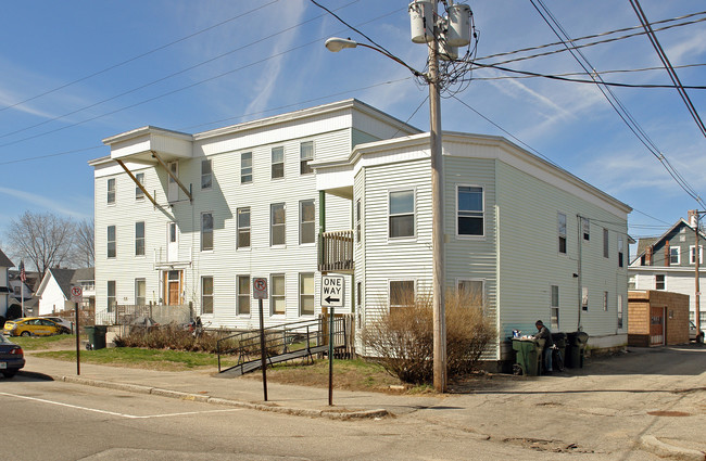 478 Beech St in Manchester, NH - Foto de edificio - Building Photo