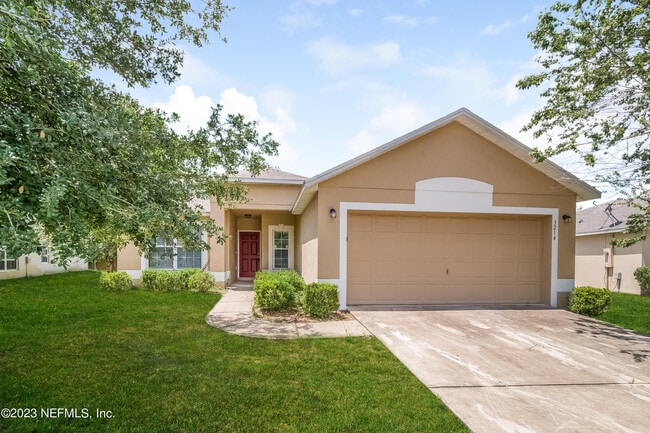 property at 3214 Garden Acres Ct E
