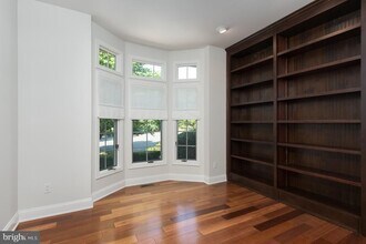 30 Leicester Ct in Princeton, NJ - Building Photo - Building Photo
