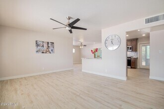 1325 N 70th St in Scottsdale, AZ - Building Photo - Building Photo