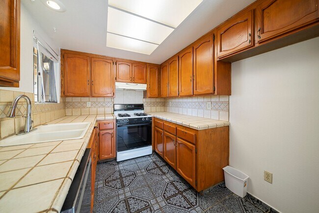 650 Wanda Ct in Escondido, CA - Building Photo - Building Photo