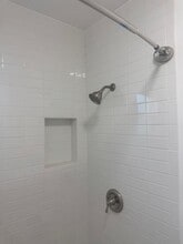 9924 Rosewood Ave. in South Gate, CA - Foto de edificio - Building Photo