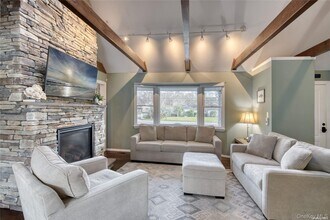 114 Spinney Rd in East Quogue, NY - Building Photo - Building Photo