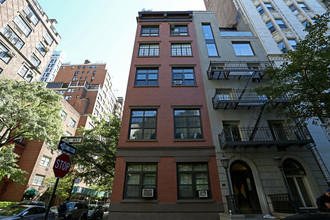 38 Gramercy Park N in New York, NY - Building Photo - Building Photo