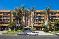 Catalina Gardens - Catalina Gardens Apartments in Los Angeles, California