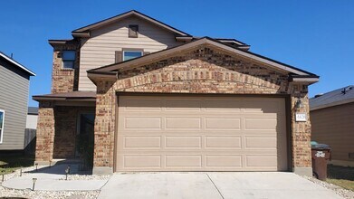 4426 Olympus Bay in San Antonio, TX - Building Photo - Building Photo