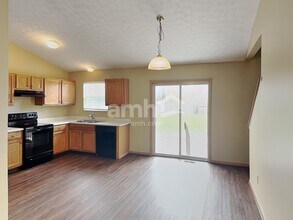 88 Brooksedge Dr E in Pataskala, OH - Building Photo - Building Photo