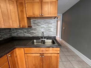 2 Raymond Ave in Poughkeepsie, NY - Building Photo - Building Photo