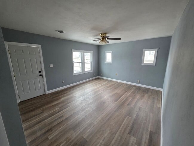 property at 176 S Pence St