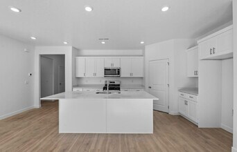 1403 S Padre Bay Dr in Washington, UT - Building Photo - Building Photo