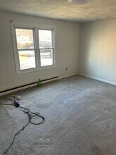 121 Spruce St in North Attleboro, MA - Foto de edificio - Building Photo