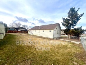 1231 Chestnut St in Helena, MT - Foto de edificio - Building Photo