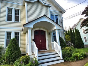 27 Elizabeth St in Bethel, CT - Building Photo - Building Photo