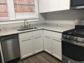 718 Park Blvd in Baton Rouge, LA - Foto de edificio - Building Photo