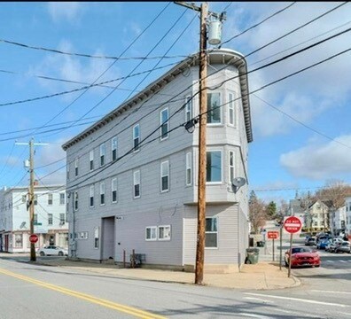 74 Massabesic St, Unit 2