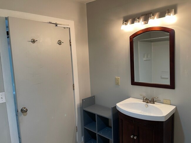 118 Elles Ave in Carterville, IL - Building Photo - Building Photo