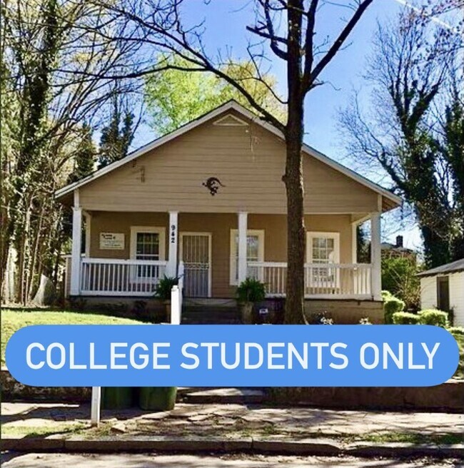 942 Beckwith St SW Rentals in Atlanta, GA