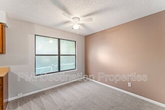 8600 Kill Creek Rd in De Soto, KS - Building Photo - Building Photo