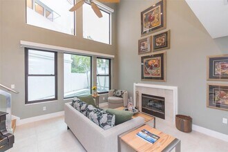 2020 W Dekle Ave in Tampa, FL - Building Photo - Building Photo
