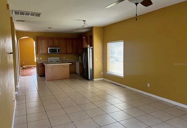 4359 Spring Blossom Dr in Kissimmee, FL - Building Photo - Building Photo