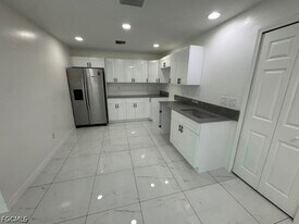 732 Ichabod Ave in Lehigh Acres, FL - Building Photo