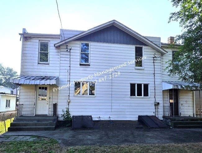 property at 1315 5th Ave