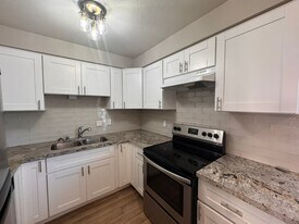 2582 Del Mar Heights Rd in Del Mar, CA - Building Photo
