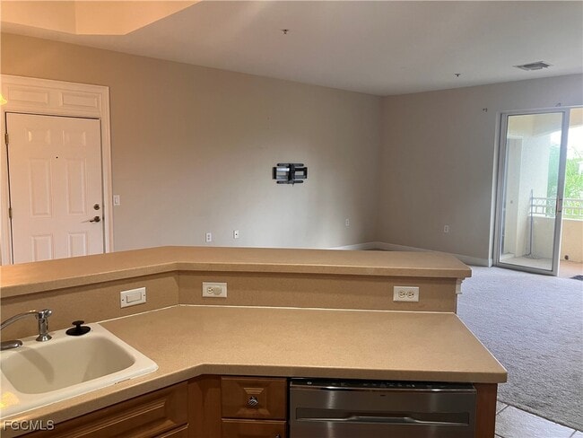 property at 2904 Tuscan Dr