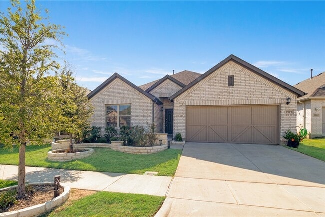 property at 2919 Culver Ave