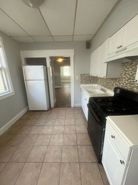 22 Cedar Ave, Unit 1 in Elizabeth, NJ - Building Photo