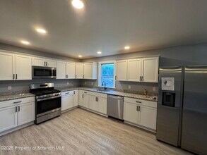 1021 Wheeler Ave in Scranton, PA - Building Photo - Building Photo