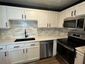 14190 S Flowerfield Cir in Draper, UT - Building Photo - Building Photo