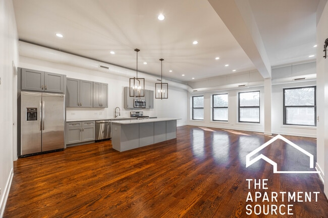 property at 2500 W Chicago Ave
